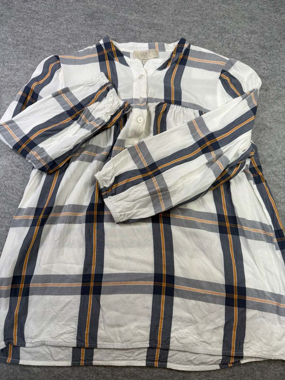 LOFT Outlet Petite Plaid Blouse SP White Rayon Long Sleeve Top